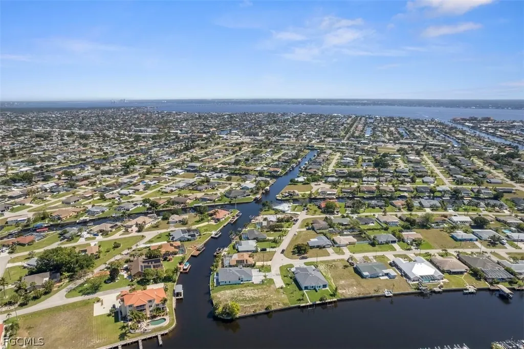 1107 SE 38th Street Cape Coral FL 33904