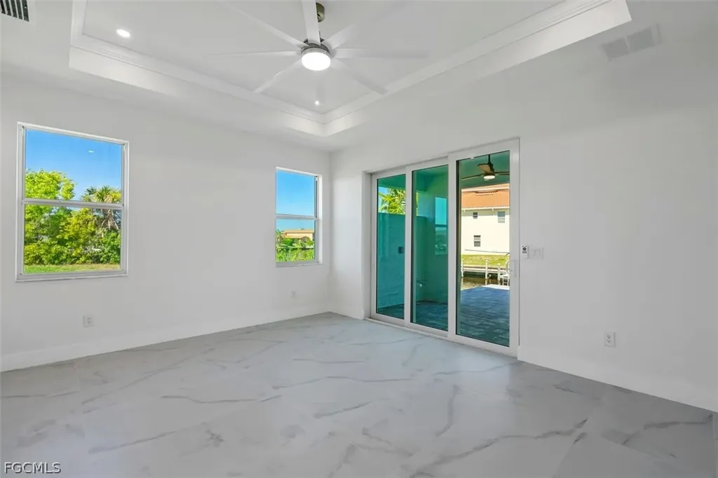 1105 SE 38th Street Cape Coral FL 33904