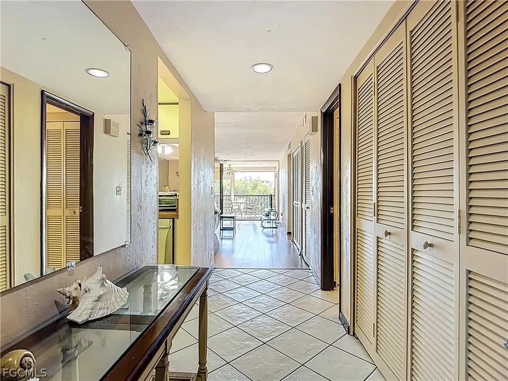 2067 W Lakeview Boulevard North Fort Myers FL 33903