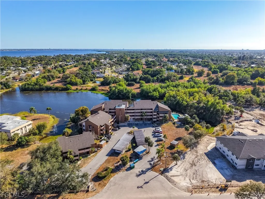 2067 W Lakeview Boulevard North Fort Myers FL 33903