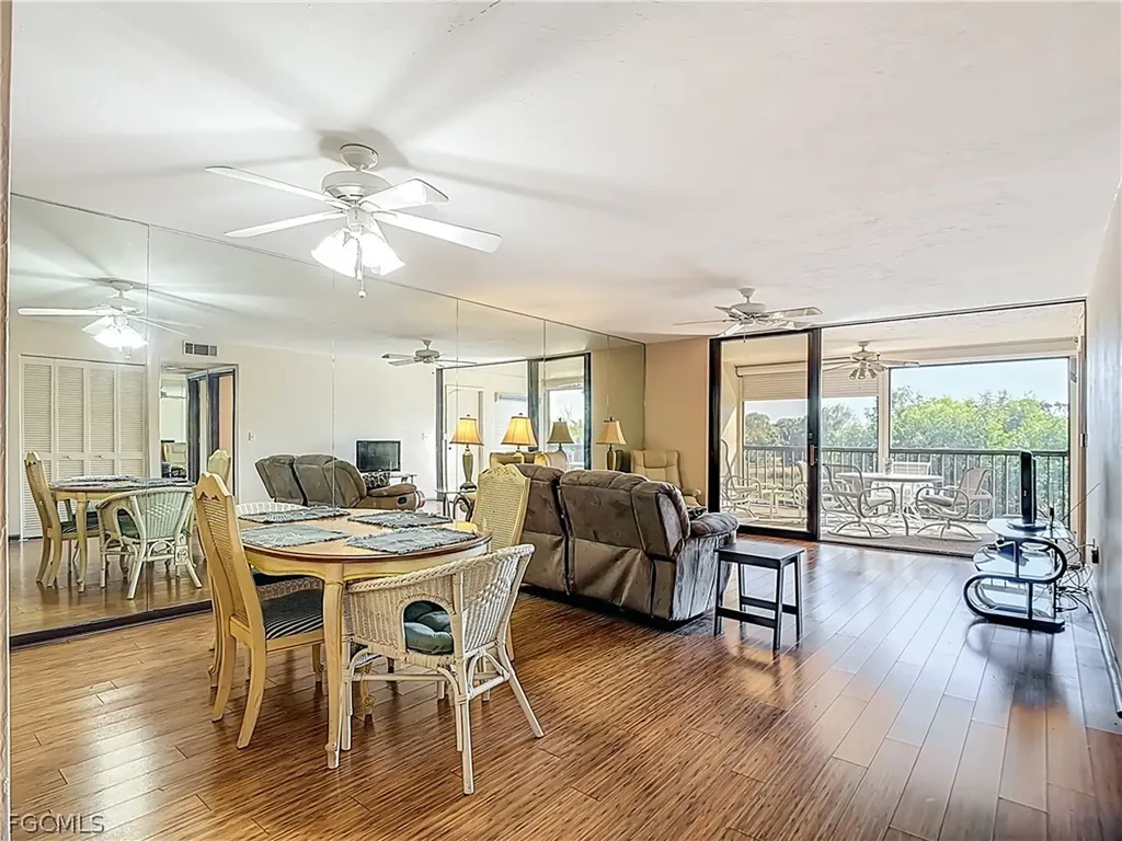 2067 W Lakeview Boulevard North Fort Myers FL 33903