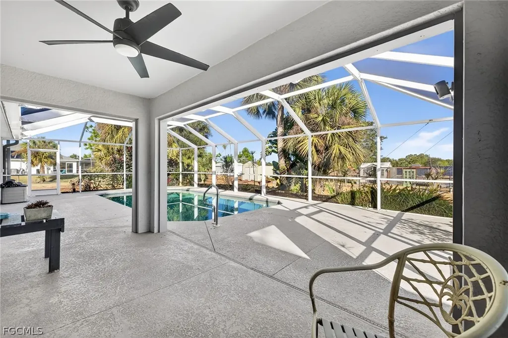 921 47th Avenue NE Naples FL 34120