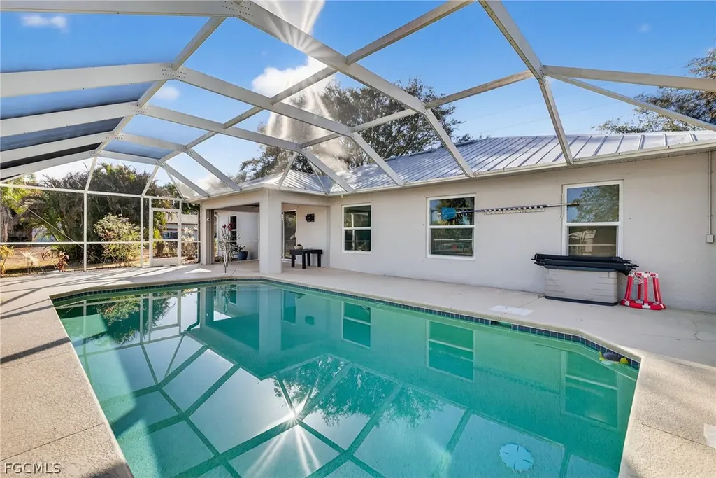921 47th Avenue NE Naples FL 34120