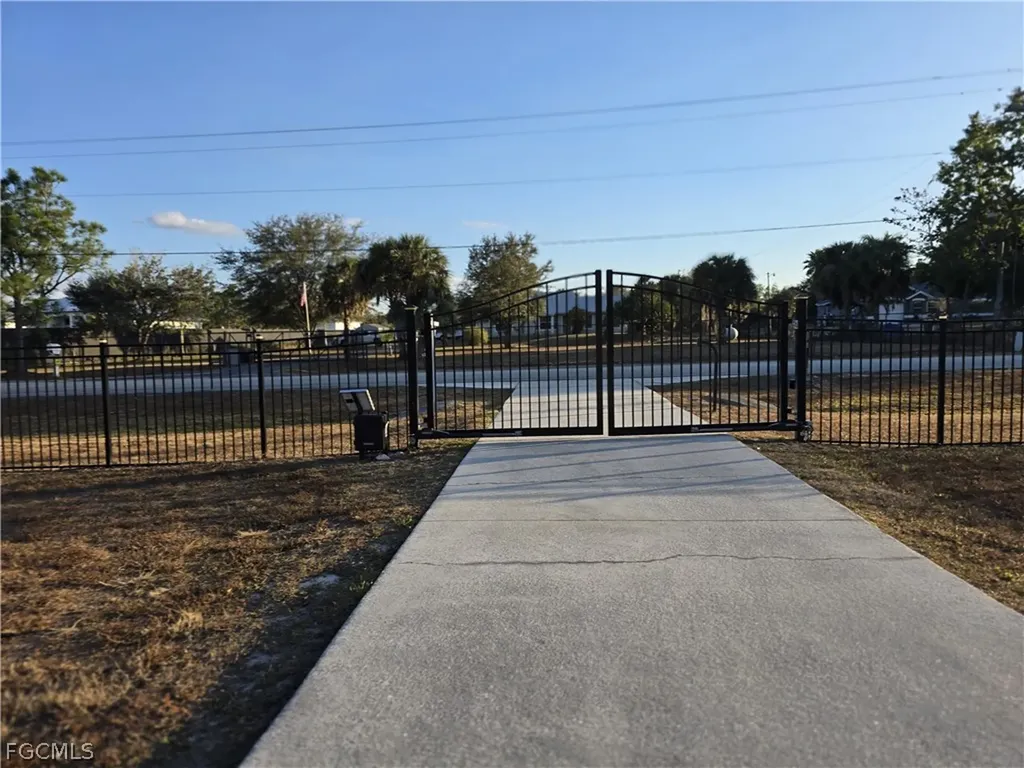 921 47th Avenue NE Naples FL 34120