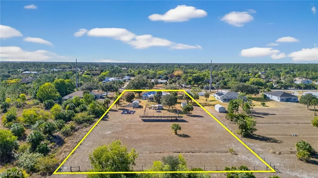 921 47th Avenue NE Naples FL 34120
