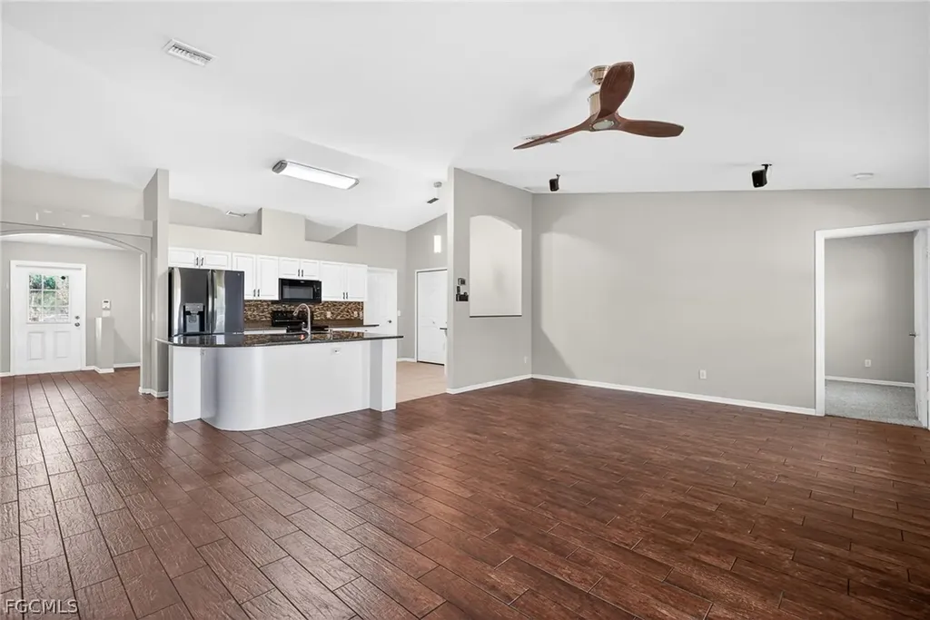 921 47th Avenue NE Naples FL 34120