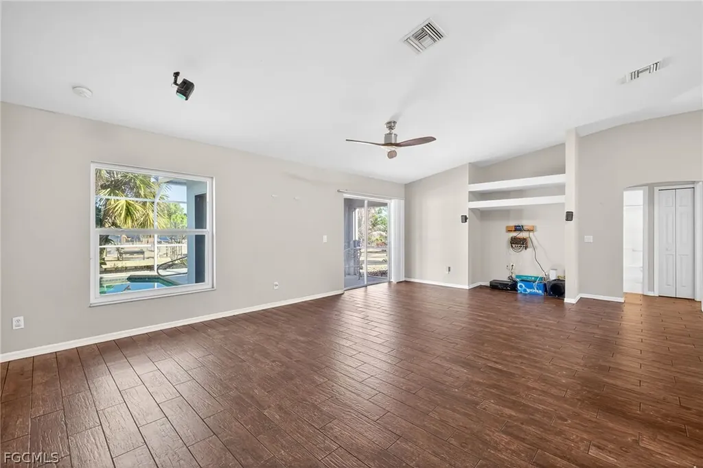 921 47th Avenue NE Naples FL 34120
