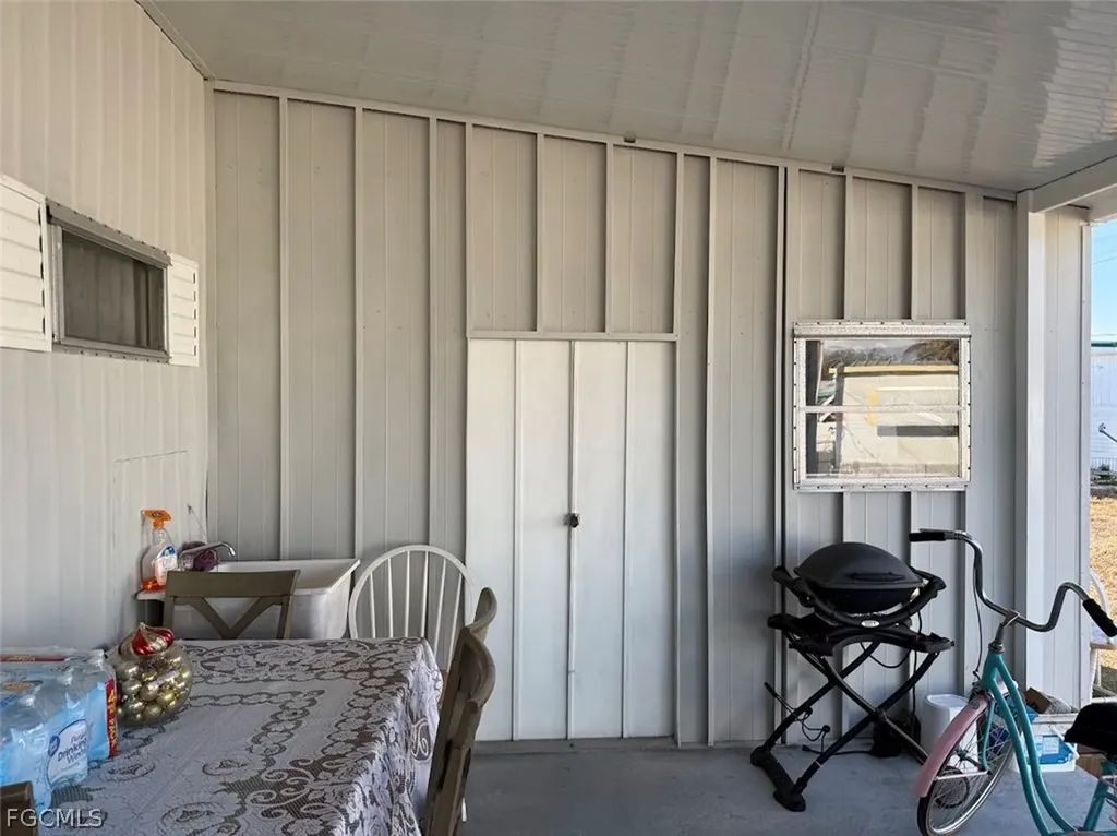 123 Flame Lane North Fort Myers FL 33917