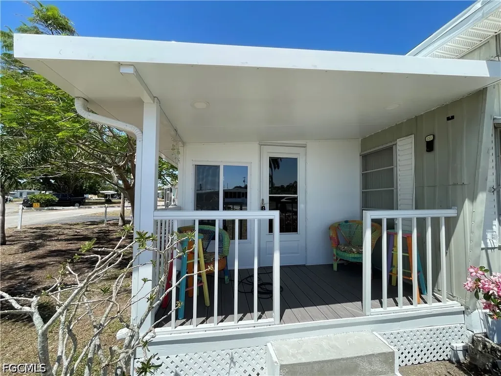 123 Flame Lane North Fort Myers FL 33917
