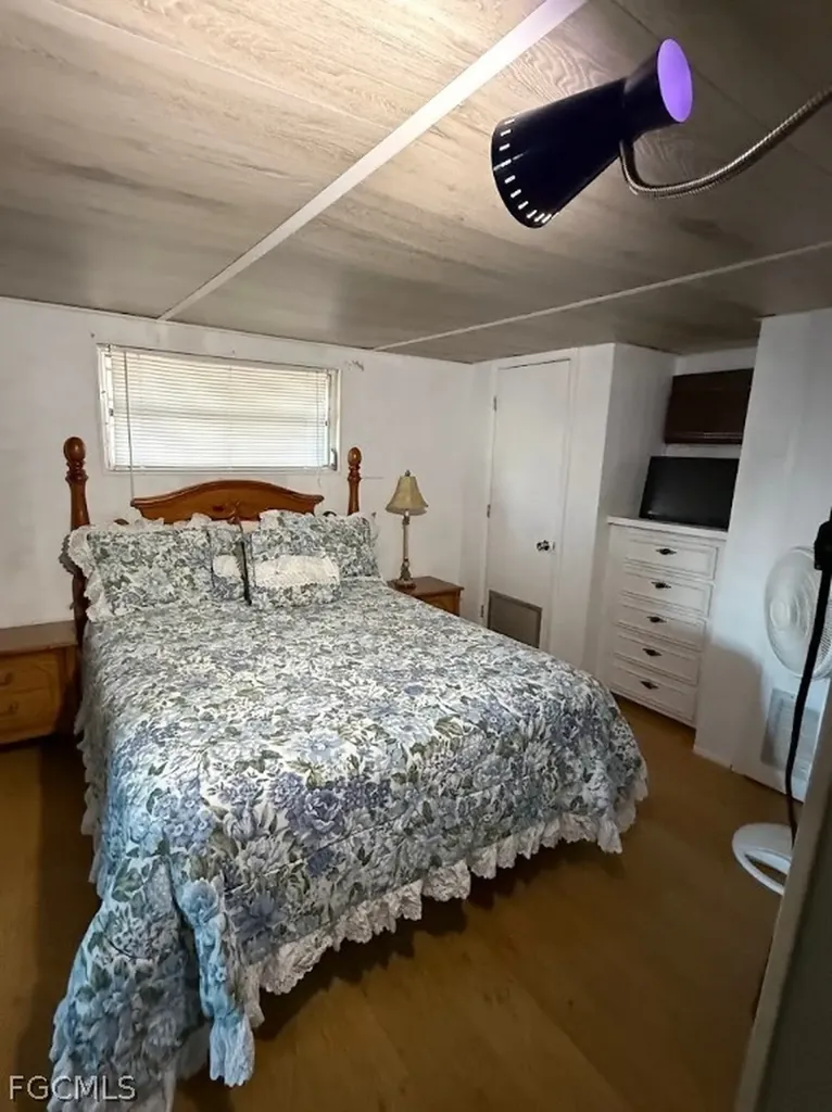 123 Flame Lane North Fort Myers FL 33917