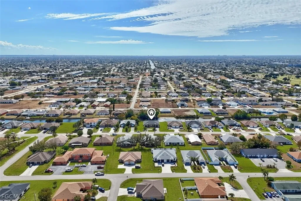 542/544 SE 6th Terrace Cape Coral FL 33990
