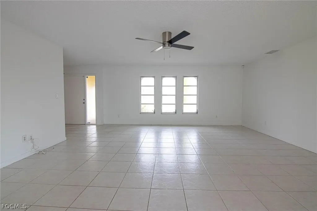 604 SW 20th Terrace Cape Coral FL 33991