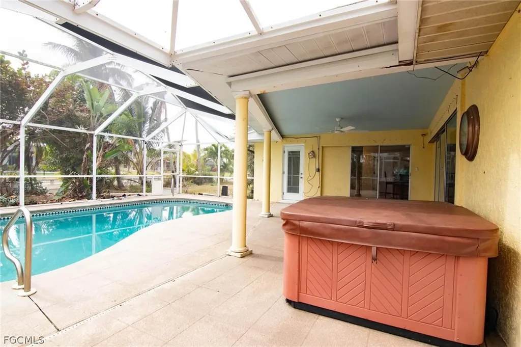 604 SW 20th Terrace Cape Coral FL 33991