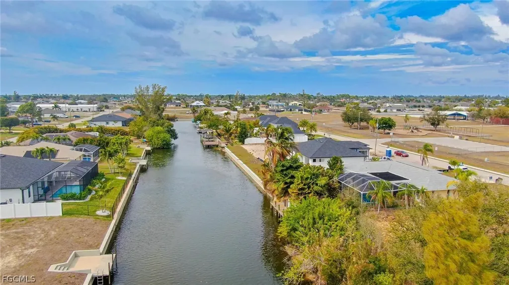 604 SW 20th Terrace Cape Coral FL 33991