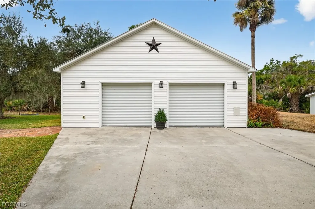 3790 Goggin Road Alva FL 33920