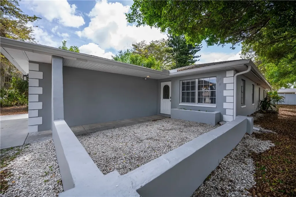 13201 Fourth Street Fort Myers FL 33905
