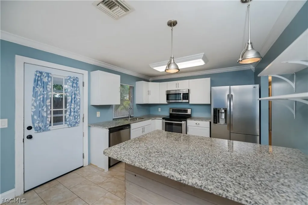 13201 Fourth Street Fort Myers FL 33905