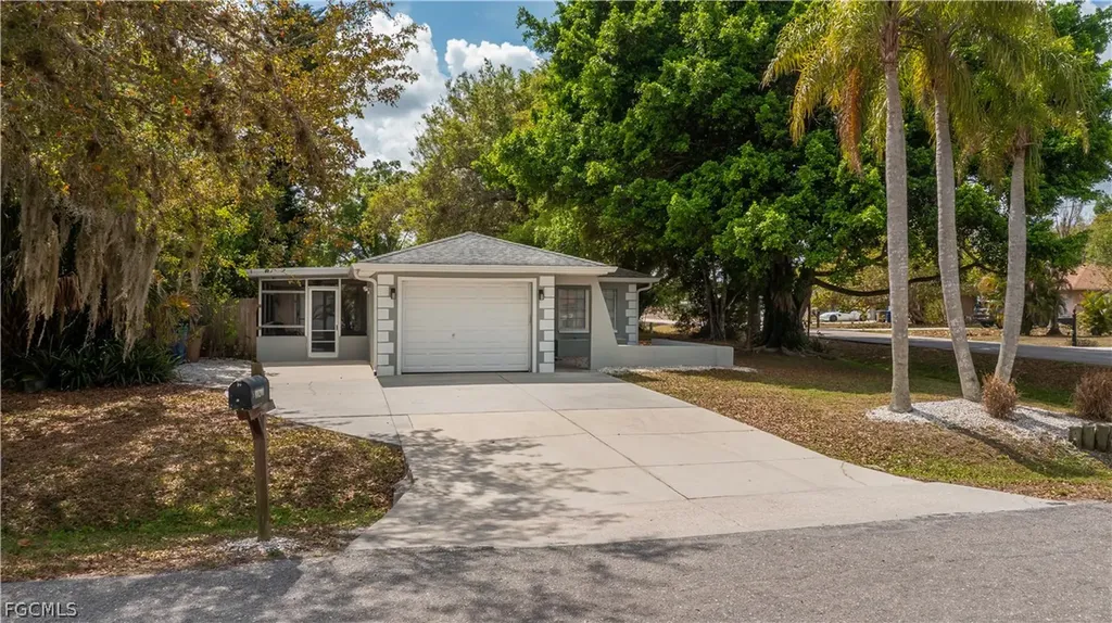 13201 Fourth Street Fort Myers FL 33905