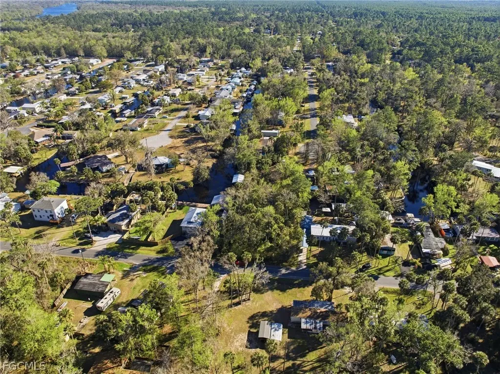 Fox Road Astor FL 32102
