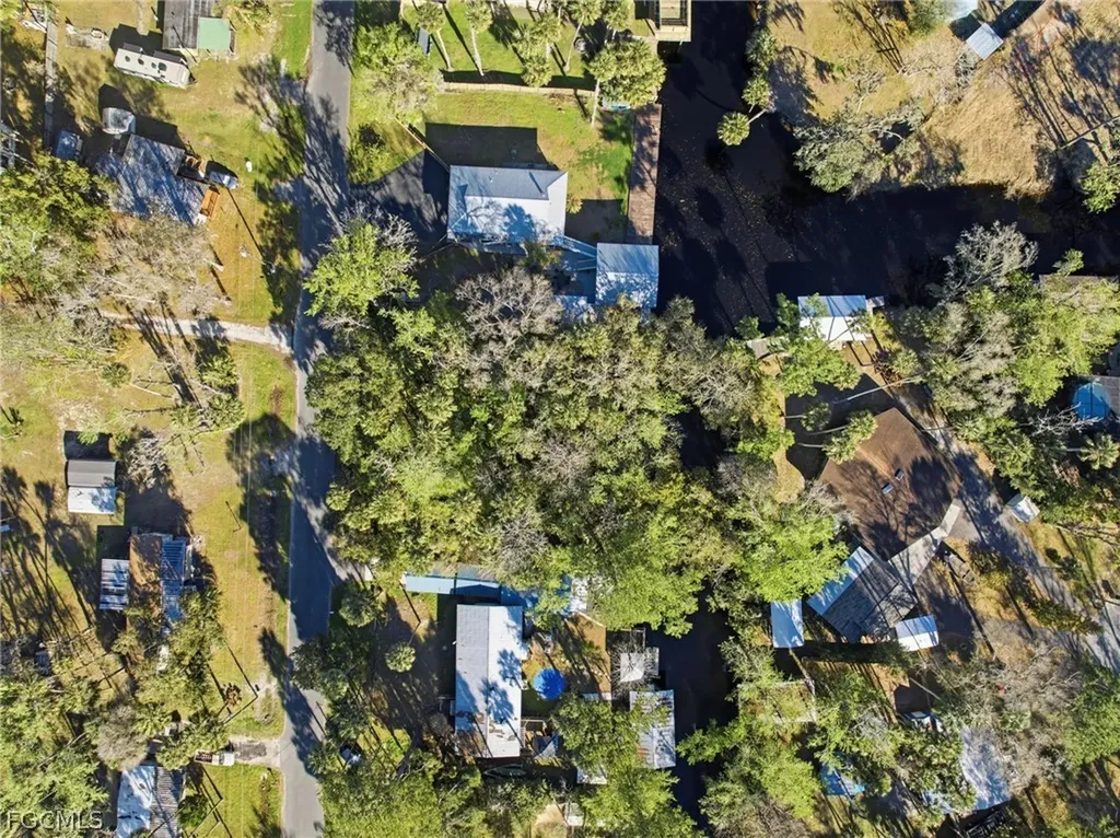 Fox Road Astor FL 32102