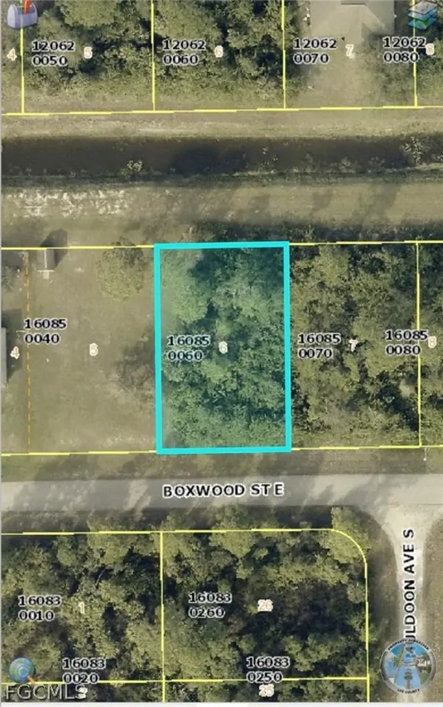 1219 Boxwood Street S Lehigh Acres FL 33974