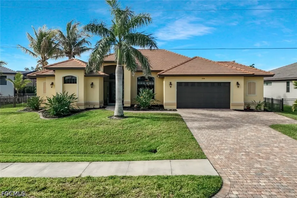 2724 Gleason Parkway Cape Coral FL 33914