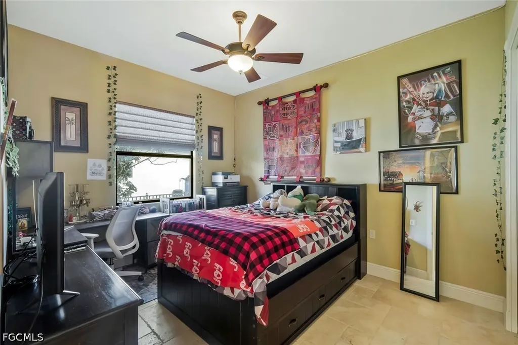 2724 Gleason Parkway Cape Coral FL 33914