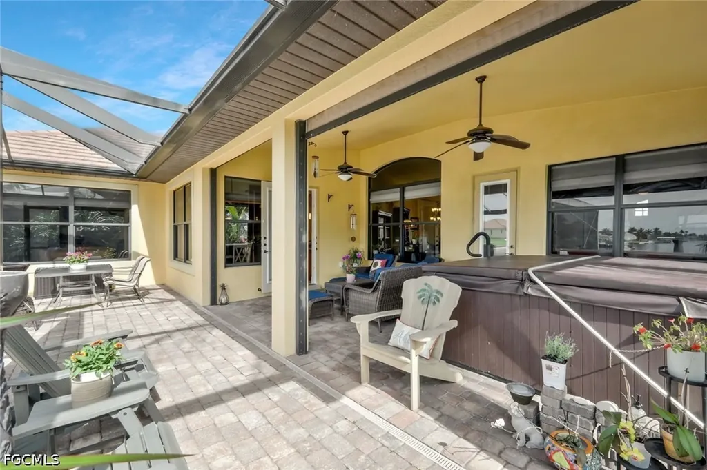 2724 Gleason Parkway Cape Coral FL 33914