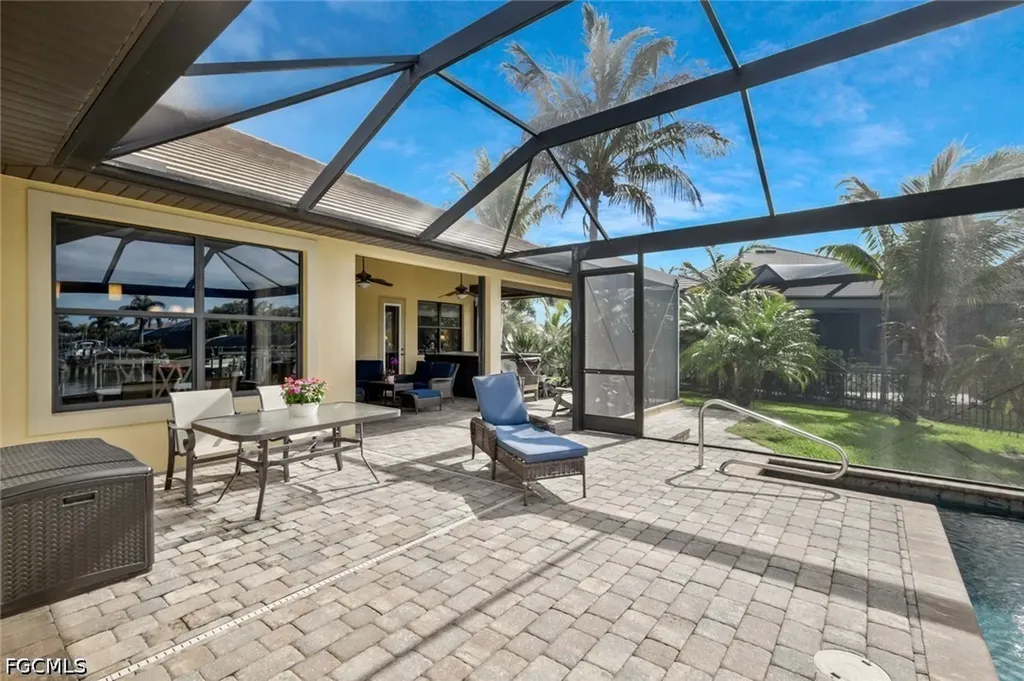 2724 Gleason Parkway Cape Coral FL 33914