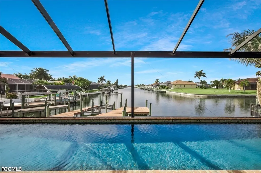 2724 Gleason Parkway Cape Coral FL 33914