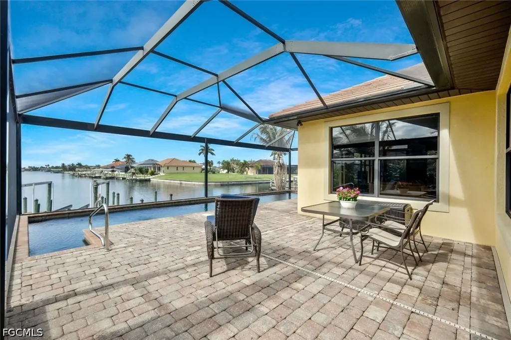 2724 Gleason Parkway Cape Coral FL 33914