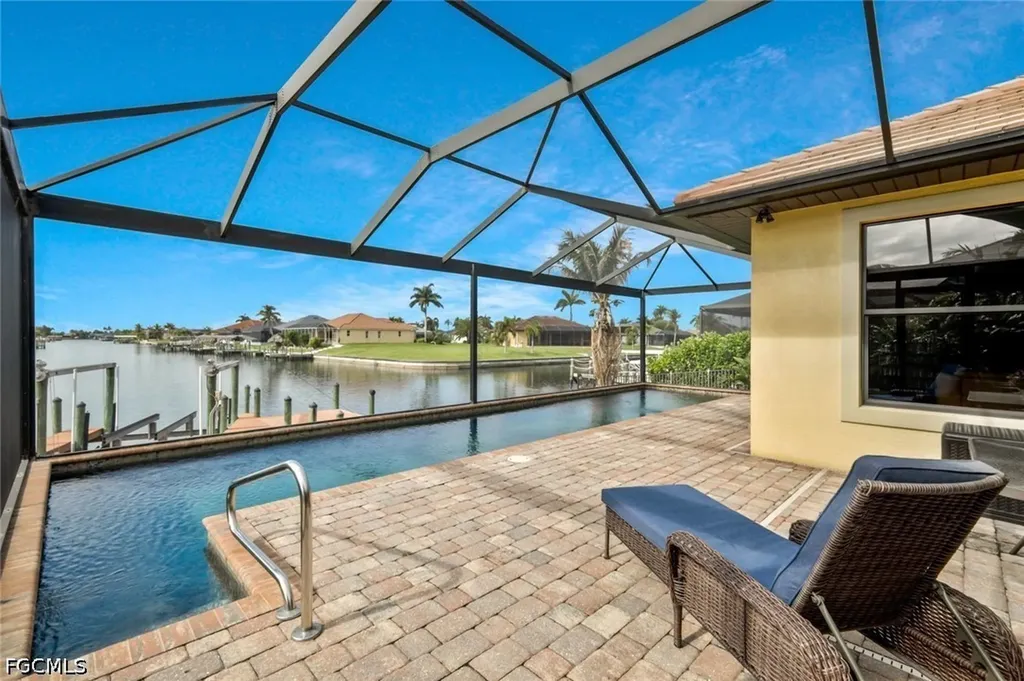 2724 Gleason Parkway Cape Coral FL 33914