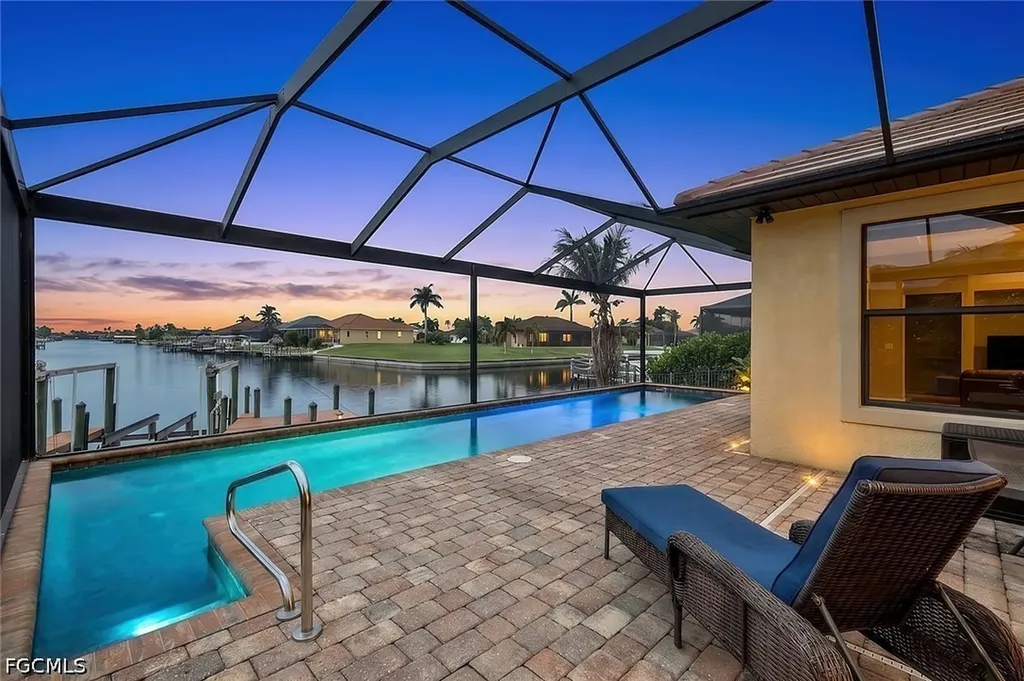 2724 Gleason Parkway Cape Coral FL 33914