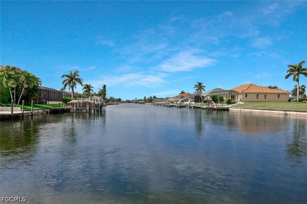 2724 Gleason Parkway Cape Coral FL 33914