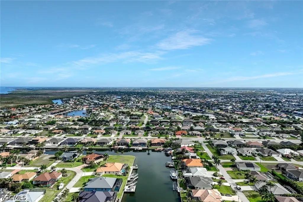 2724 Gleason Parkway Cape Coral FL 33914