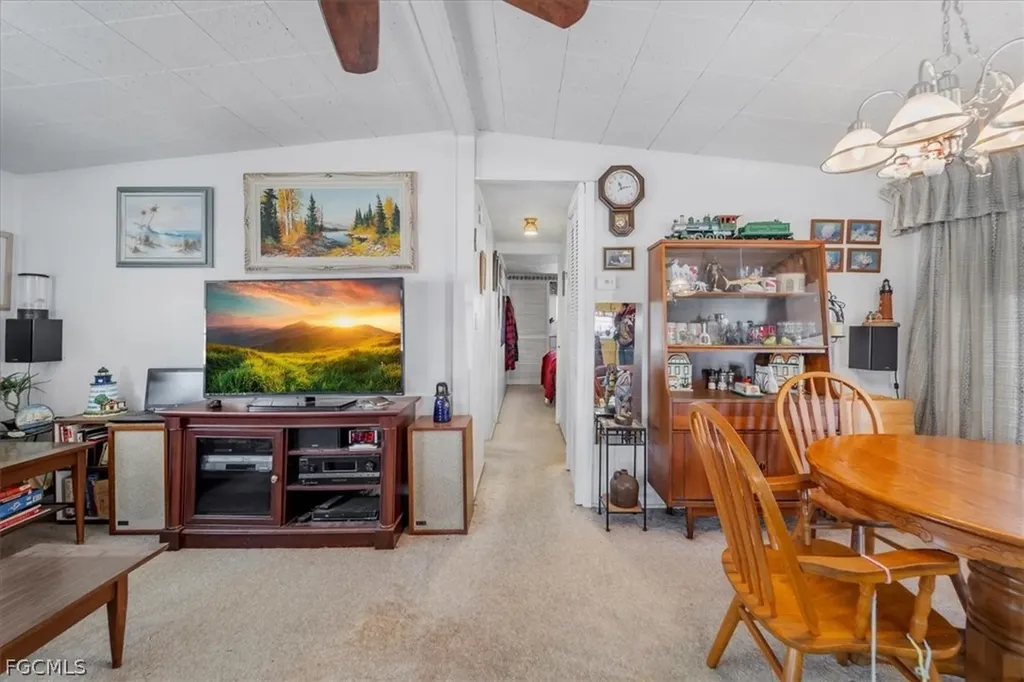 108 Coachlight Lane North Fort Myers FL 33917