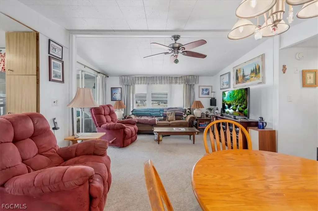 108 Coachlight Lane North Fort Myers FL 33917