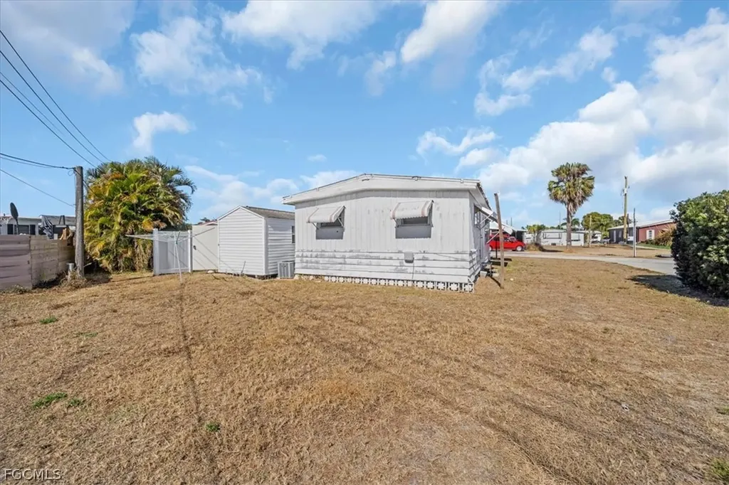 108 Coachlight Lane North Fort Myers FL 33917