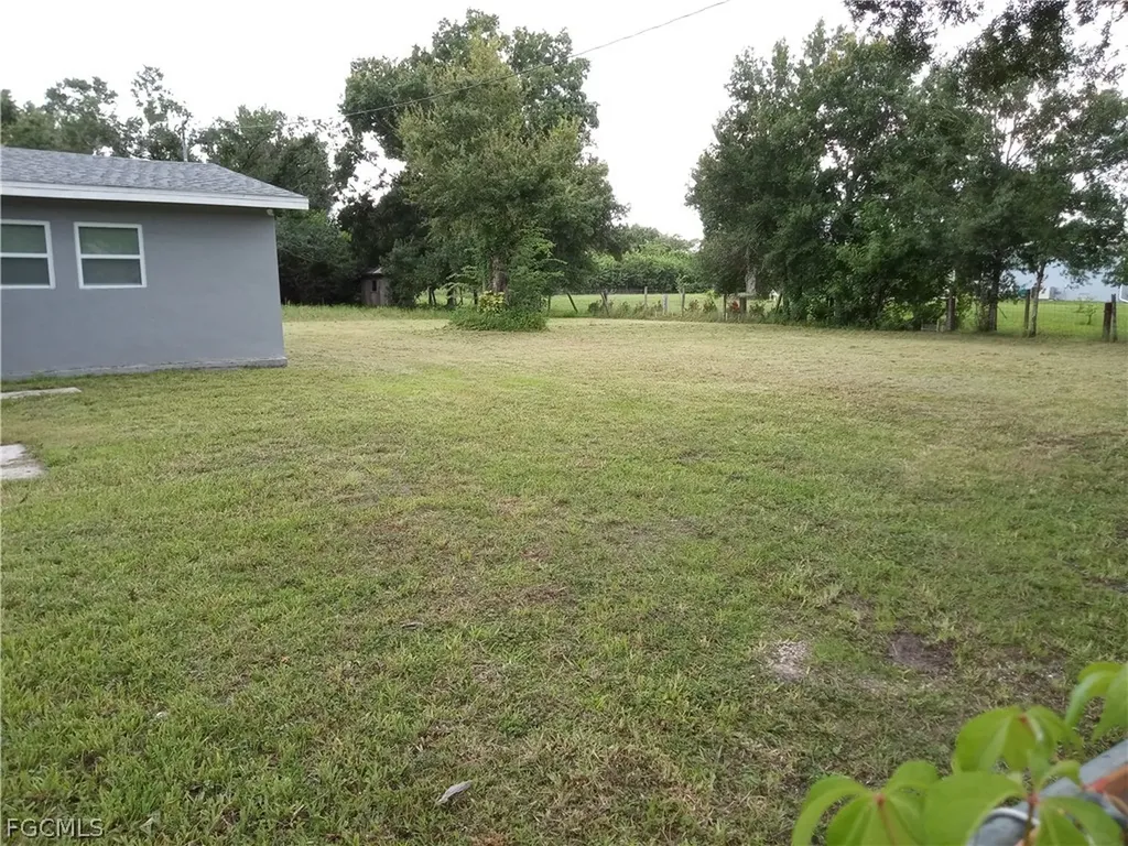 6870 Golden Road North Fort Myers FL 33917