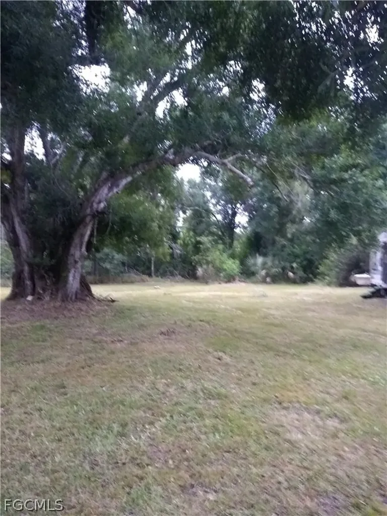 6870 Golden Road North Fort Myers FL 33917