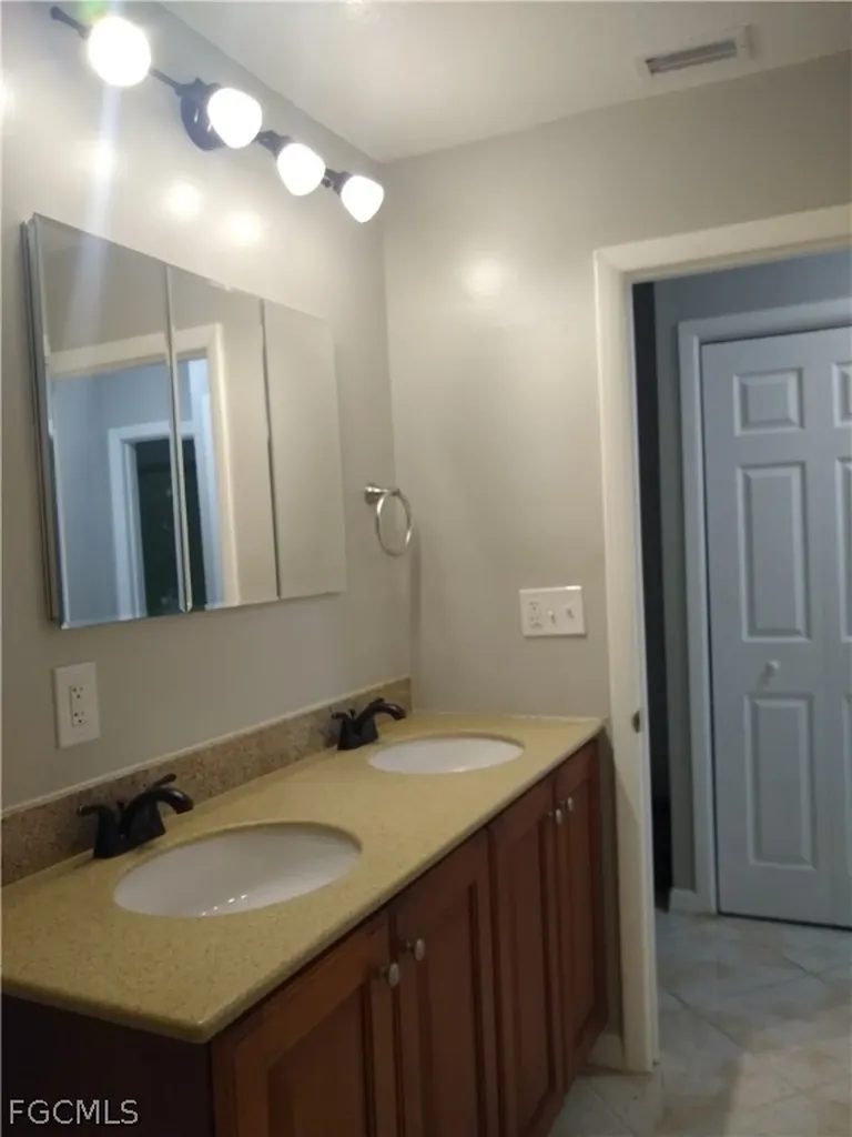 6870 Golden Road North Fort Myers FL 33917