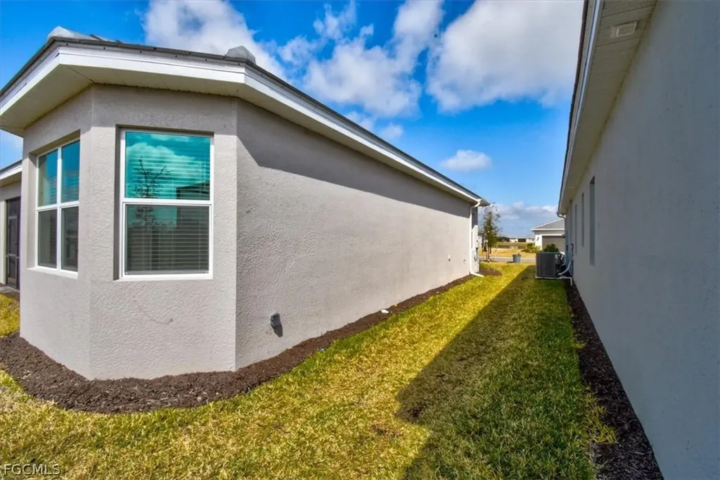 7796 Lakes Edge Lane Port Charlotte FL 33981