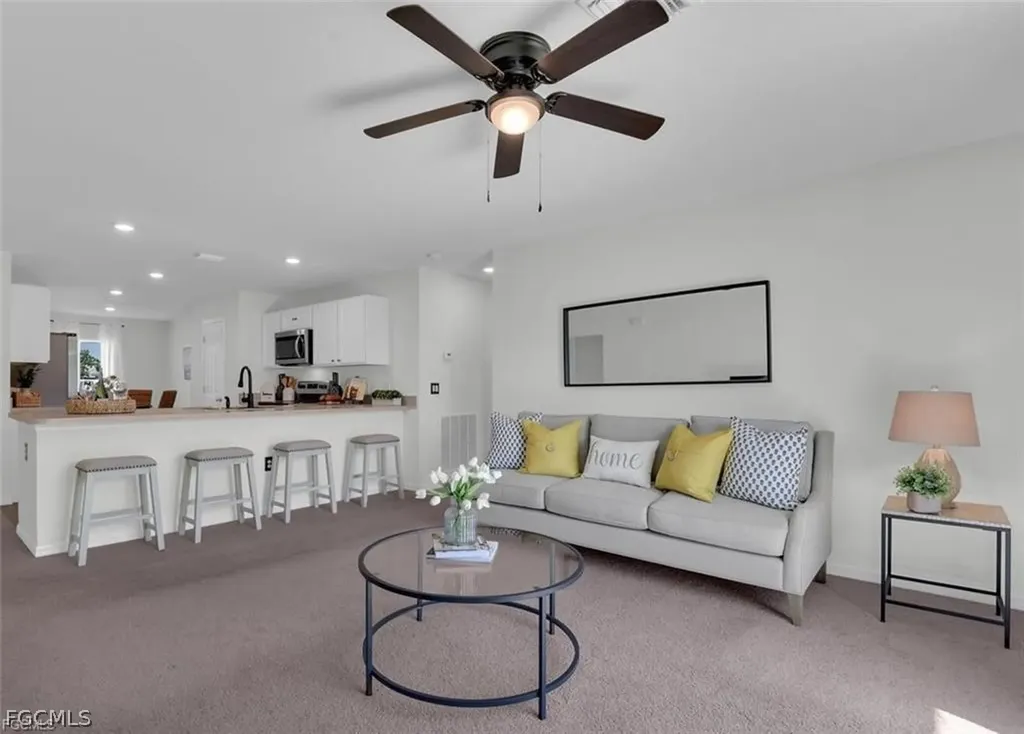 2825 NW 8th Place Cape Coral FL 33993