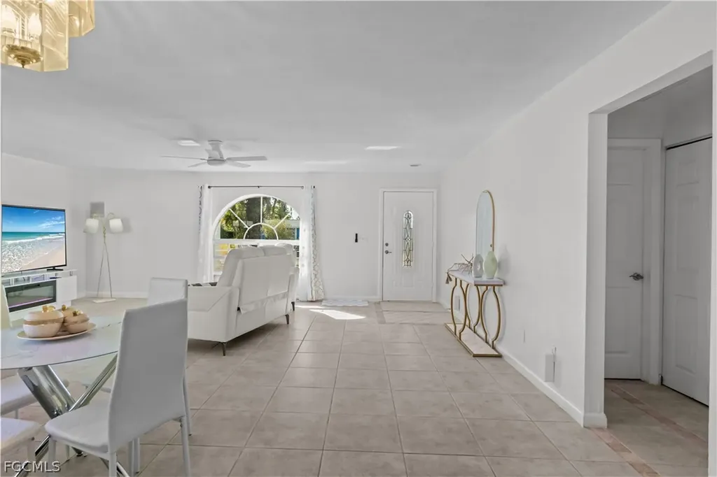 105 SE 44th Terrace Cape Coral FL 33904