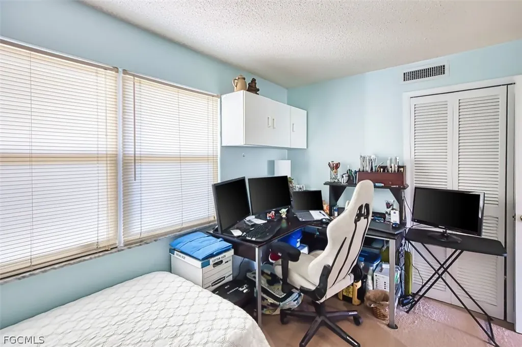 6102 Augusta Drive Fort Myers FL 33907