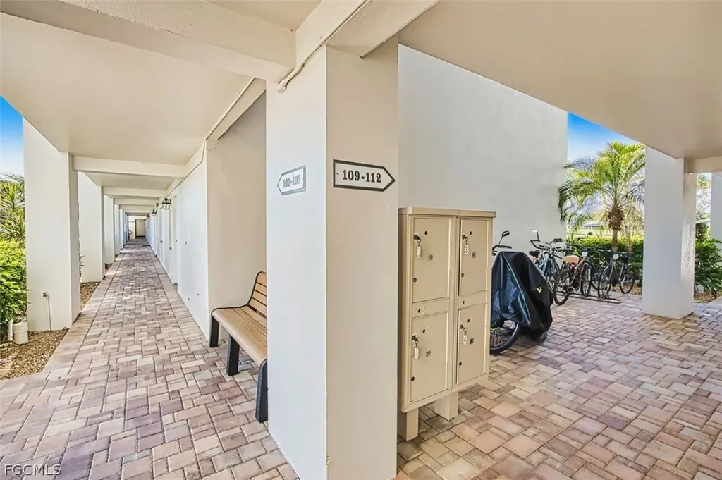 6102 Augusta Drive Fort Myers FL 33907