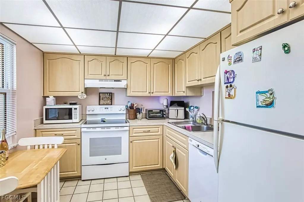 6102 Augusta Drive Fort Myers FL 33907
