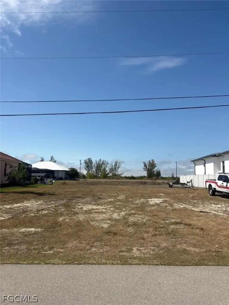 110 NW 39th Avenue Cape Coral FL 33993