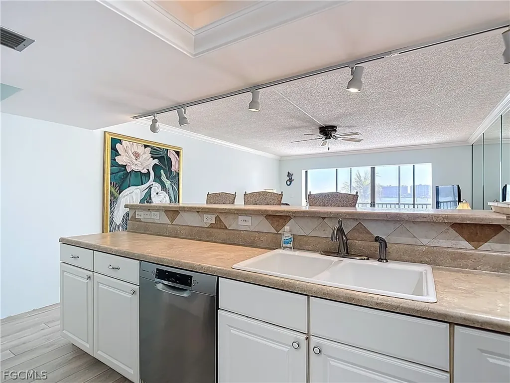 400 Lenell Road Fort Myers Beach FL 33931