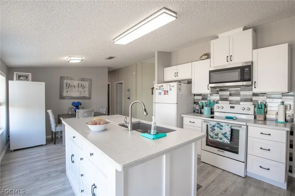 1572 Joshua Boulevard Clewiston FL 33440